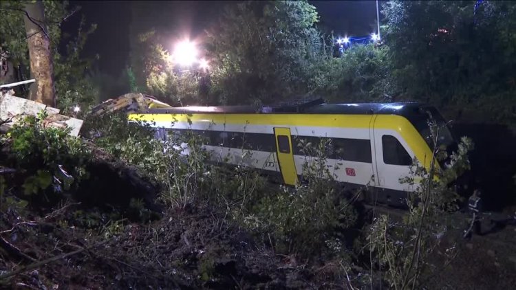 Train crash in Germany kills 3, injures 50