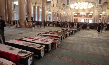 Funerals held for 31 Yemeni journalists