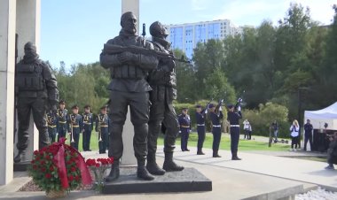 St. Petersburg unveils Ukraine war memorial