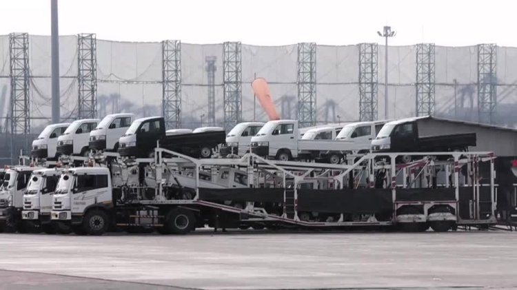 Indonesia auto sales fall for fourth month