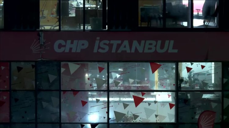 CHP calls protest over Istanbul siege