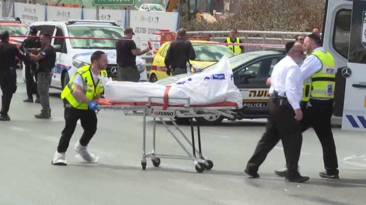 Gunmen kill six at Jerusalem bus stop