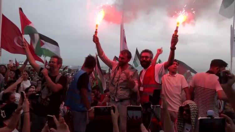 Flotilla with Thunberg reaches Tunisia