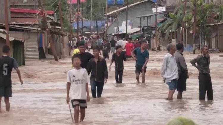 Heavy rains trigger floods in India