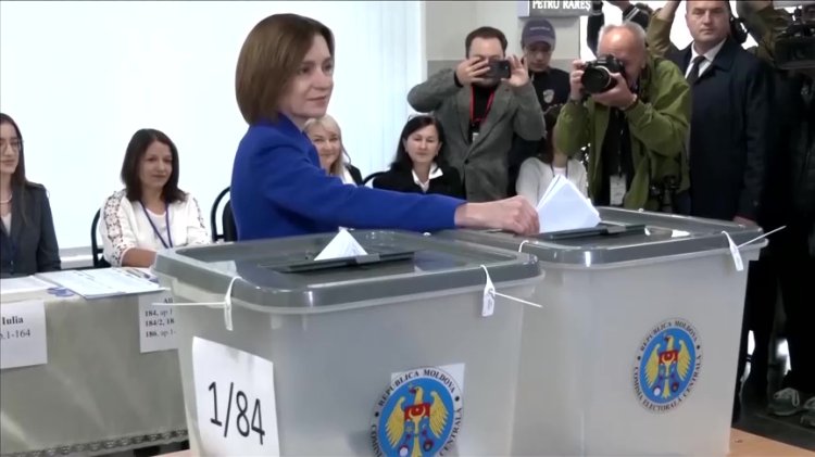 Moldova’s PAS wins majority in parliament