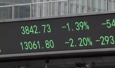 Asian markets tumble amid trade tensions
