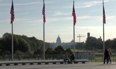 U.S. shutdown grinds on amid deep divide