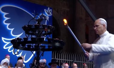 Pope Leo leads interfaith peace gathering