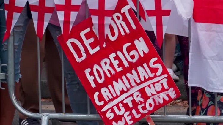 UK hunts escaped sex offender asylum seeker