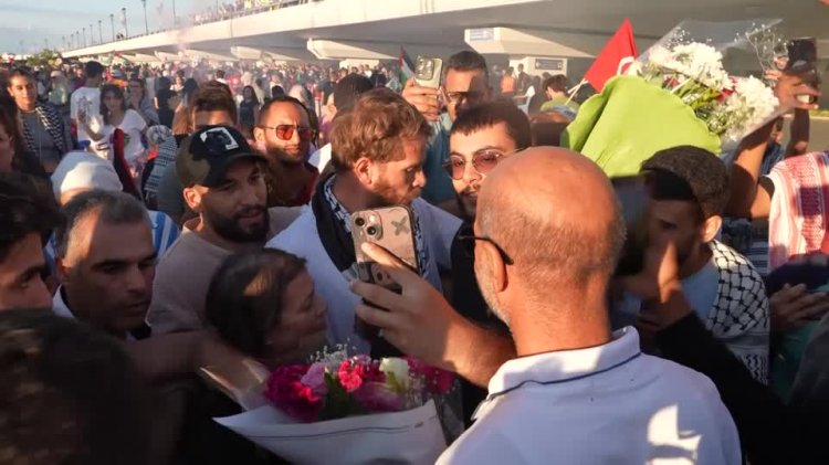 Tunisian flotilla activists return home