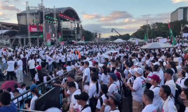 Filipinos stage mass protests over graft scandal