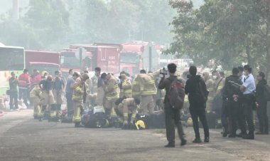 Deadly blaze engulfs Hong Kong towers