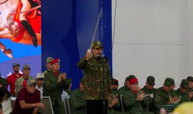 Maduro leads nationalist march