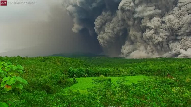 Semeru eruption devastates villages