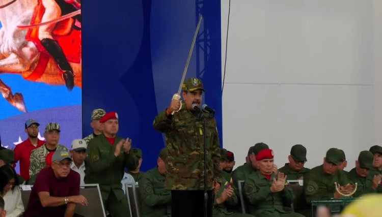 Maduro leads nationalist march