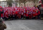 Thousands join festive Santa run in Germany