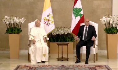 Pope visits Beirut for unity push
