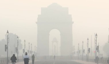Smog blankets Delhi in winter spike