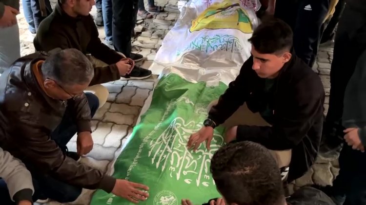 Gaza funeral after strike kills Hamas leade