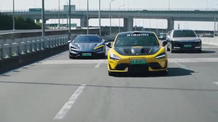 Chinese carmakers pivot to smart tech