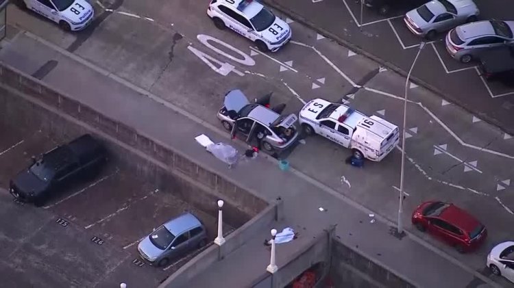 Shooting near Sydney beach kills 15