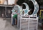 Beirut turns waste into Ramadan decor