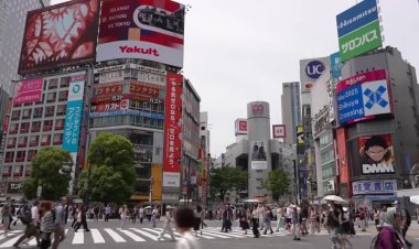 Japan posts marginal Q4 growth