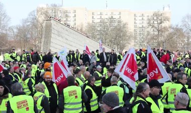 German transport strike halts travel