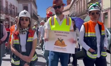 Miners march in Zacatecas