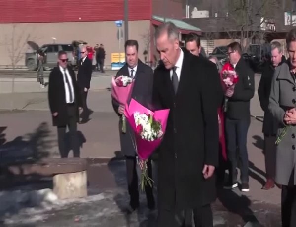 Canada leaders mourn shooting victims