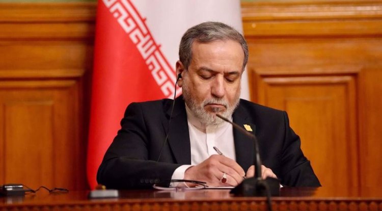 Iran weighs fees on key shipping routes