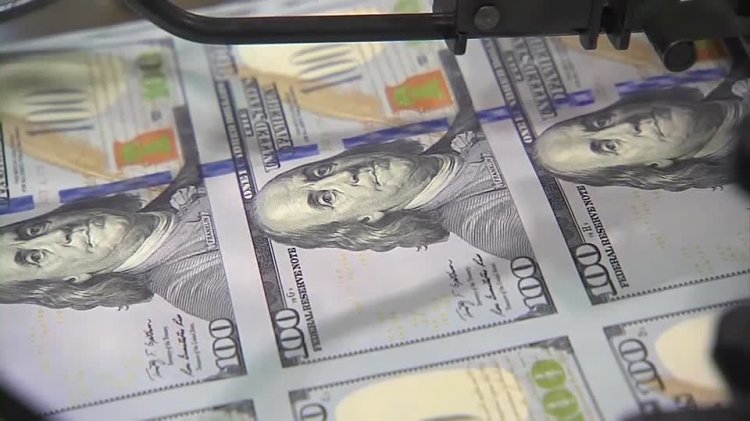 Trump signature to appear on U.S. bills