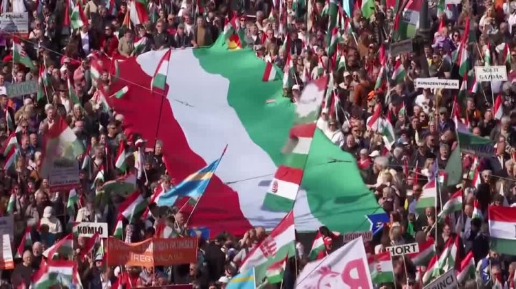 Orban supporters rally in Budapest