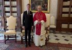 Macron meets Pope Leo at Vatican