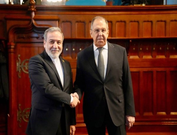 Iran condemns U.S. threats as war crimes