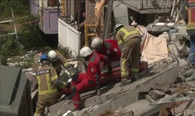 Kyiv rescuers search rubble