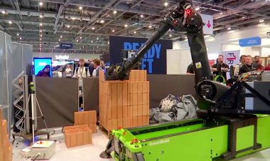 UK unveils robot bricklayer for housing boom