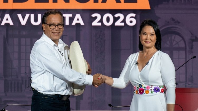 Fujimori and Sánchez clash in debate