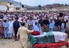 Pakistan mourns bombing victims