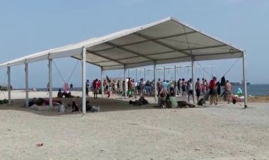 Spain readies tents for Ceuta migrants