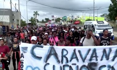 Migrants move north in Mexico