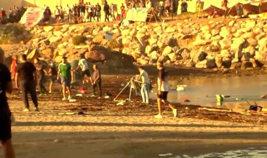 Ceuta Residents Destroy Migrant Camp