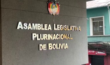 Bolivia minister removal setback