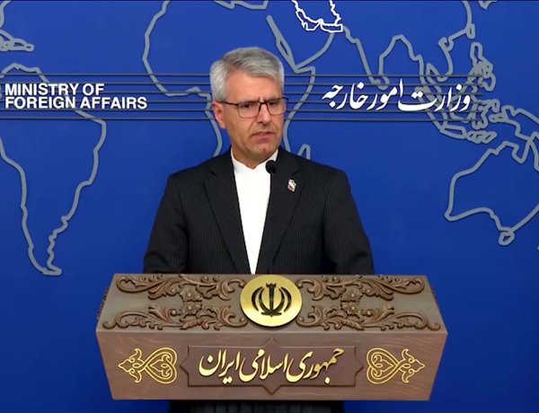 Iran, Oman hold Hormuz shipping talks