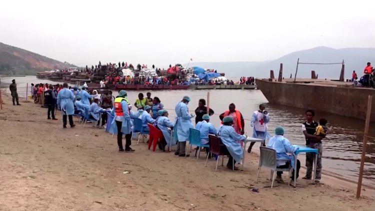 DRC screens river boat passengers