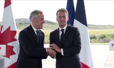 Macron hails new chapter with Canada