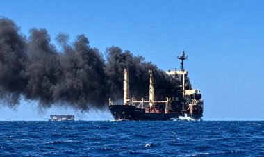 Iran says Hormuz remains closed