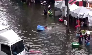 Bangkok declared disaster zone after floods
