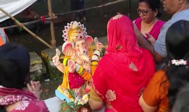 Mumbai celebrates Ganesh's birth festival