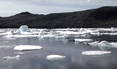 Andean Glacial Lakes Risk Overflow